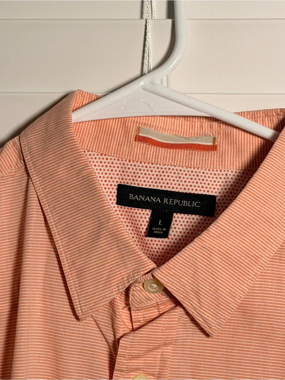 Banana Republic Men's Short-Sleeve Button-Down Shirt in Coral Peach